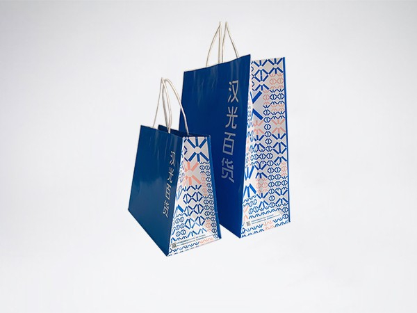 禮品（pǐn）手提袋（dài）