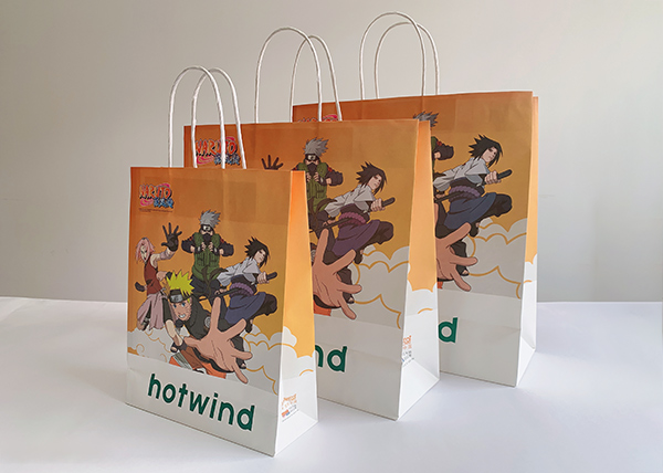 品（pǐn）牌服裝紙袋